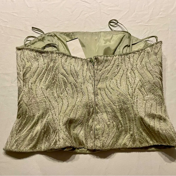 New! Stunning Zola Evening Beaded Formal Top in Shimmering Celery Green Size 12 - Picture 4 of 4